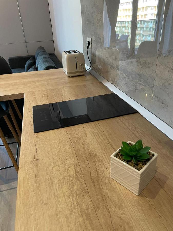 Mirage Sea Breeze Apartment