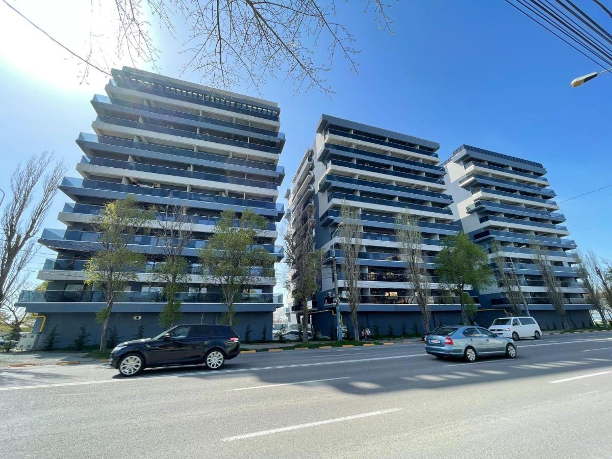 Mirage Sea Breeze Apartment *