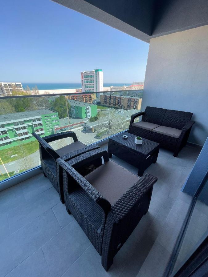 Mirage Sea Breeze Apartment