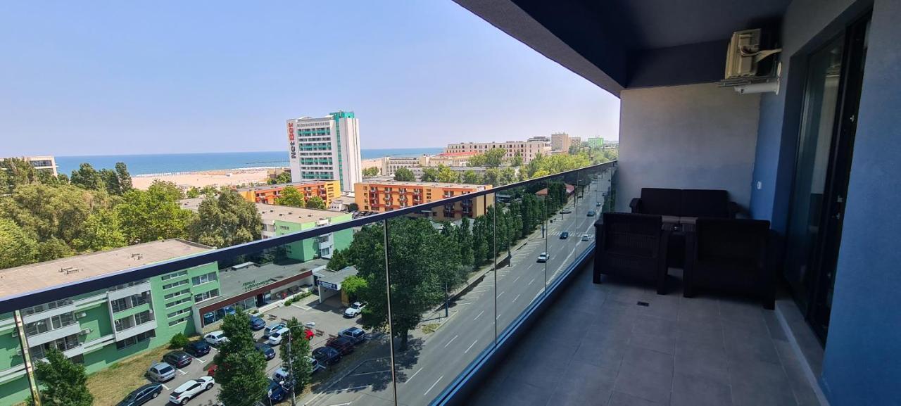 Mirage Sea Breeze Apartment